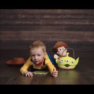 Meet your Posher, Christopher